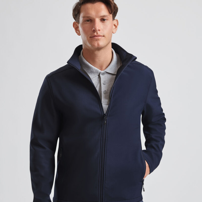 Essential softshell jacket