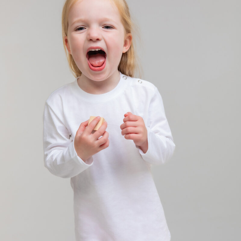 Long-sleeved t-shirt
