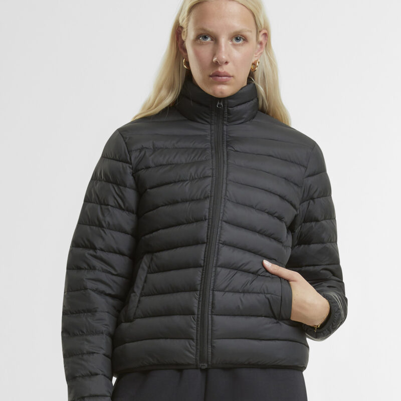 Women’s light puffer jacket