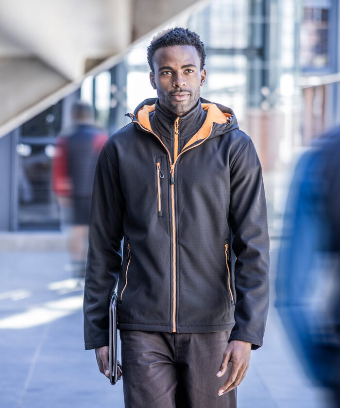 Navigate 2-layer hooded softshell jacket