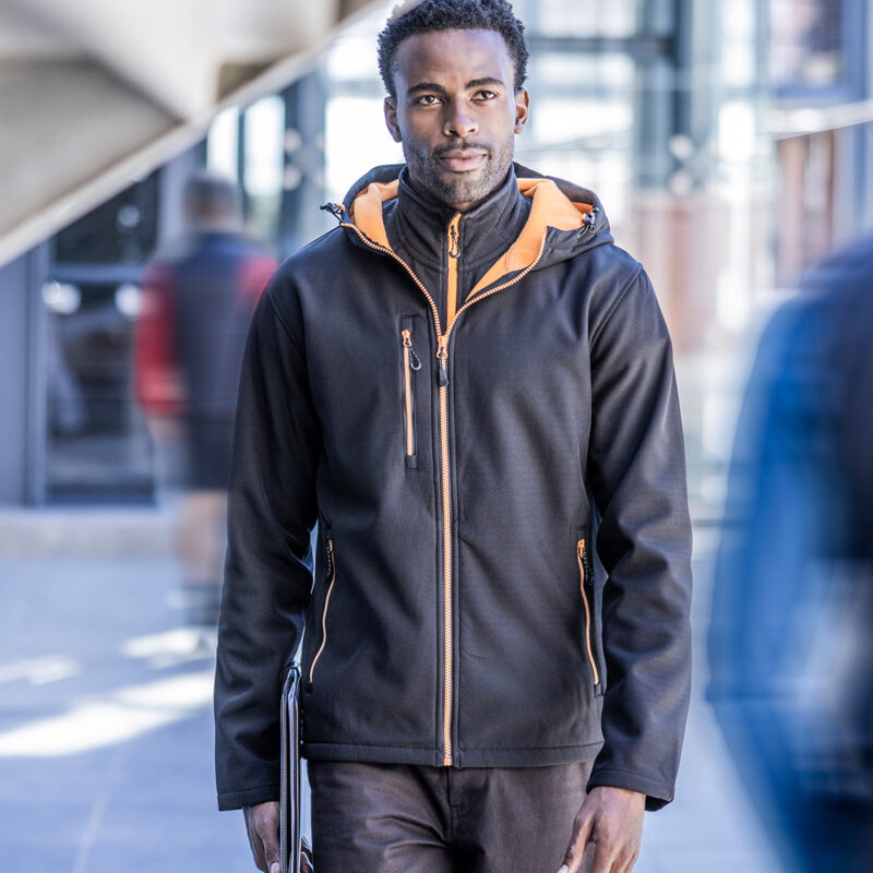 Navigate 2-layer hooded softshell jacket