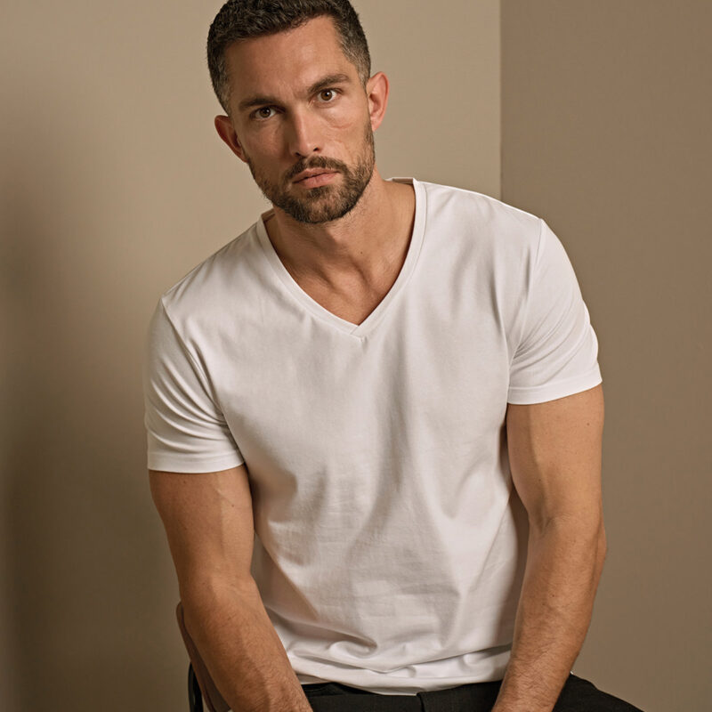 Stretch v-neck tee (401)