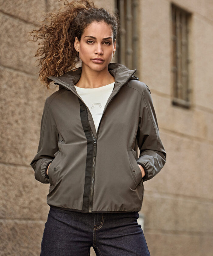 Women’s urban adventure jacket (9605)